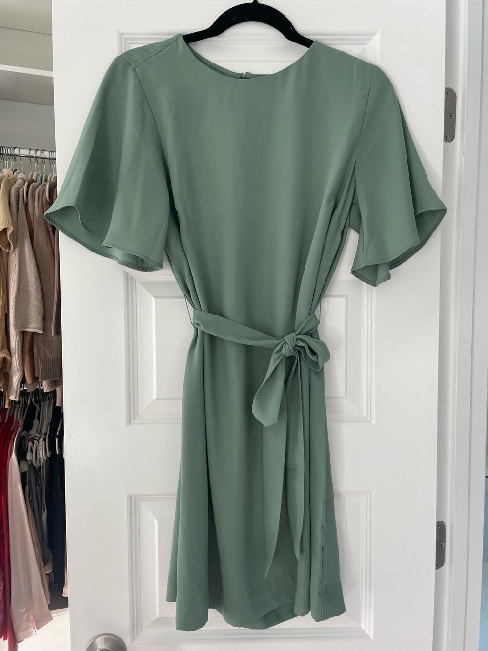 H&M Sage Green Tie-Waist Flutter Sleeve Dress